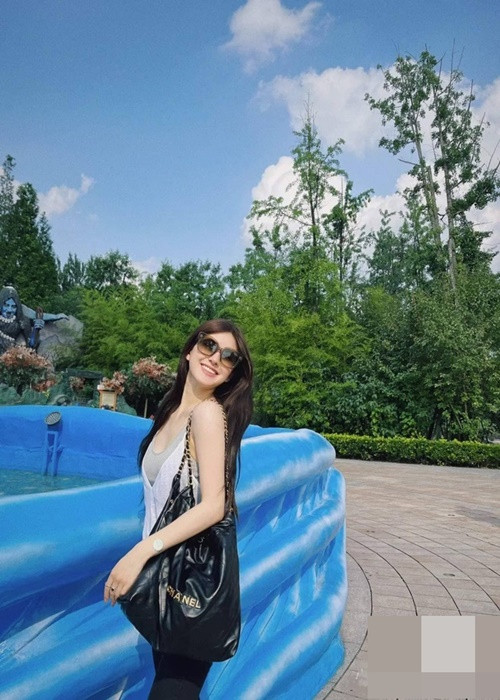 Triệu Lộ Tư sở hữu vóc dáng mỏng manh. Nữ diễn viên từng chia sẻ, cô nặng 40 kg. Ảnh: Đời Sống Pháp Luật.