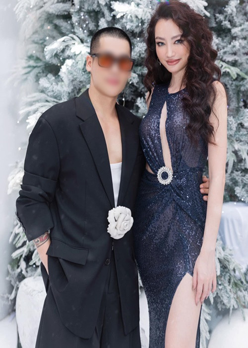 Nữ người mẫu tham gia một số sự kiện thời trang khi về nước. Ảnh: FB Trương Tri Trúc Diễm.