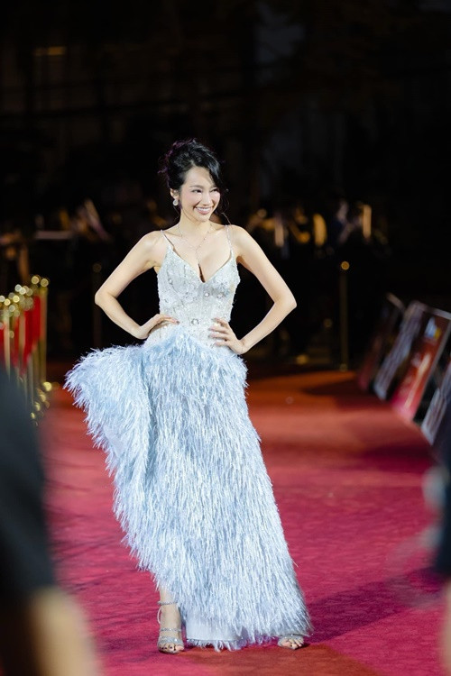 Tham gia một sự kiện, Trúc Diễm khoe vòng một gợi cảm với váy xẻ ngực sâu. Ảnh: FB Trương Tri Trúc Diễm.