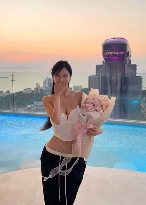 Ye Young đang hẹn hò nam người mẫu An Ji.