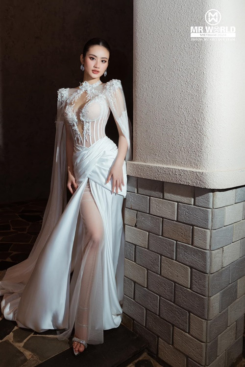 Du học Úc từ cuối năm 2023, Ý Nhi thi thoảng về nước để tham gia sự kiện, thăm gia đình.