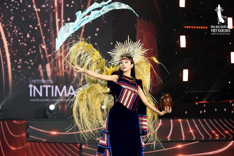 Tham gia cuộc thi Hoa hậu Quốc gia Việt Nam 2024, Mỹ Ngân khiến nhiều khán giả nhớ đến Lê Nguyễn Bảo Ngọc - Hoa hậu Liên lục địa 2022, có chiều cao 1m86. Ảnh: FB Mỹ Ngân.