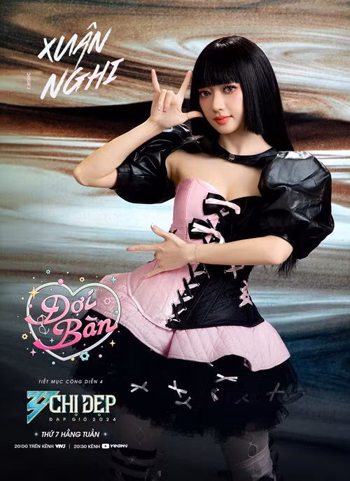 Xuân Nghi 5 năm trước từng về Việt Nam, ra mắt các sản phẩm âm nhạc. Nữ ca sĩ từng trầm cảm nhẹ khi các sản phẩm này không đạt được hiệu ứng mong muốn.