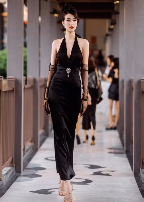 Lợi thế của Yến Nhi trước chung kết Hoa hậu Quốc gia Việt Nam 2024 là kinh nghiệm thi nhan sắc và chiều cao "khủng". Ảnh: FB Yến Nhi.