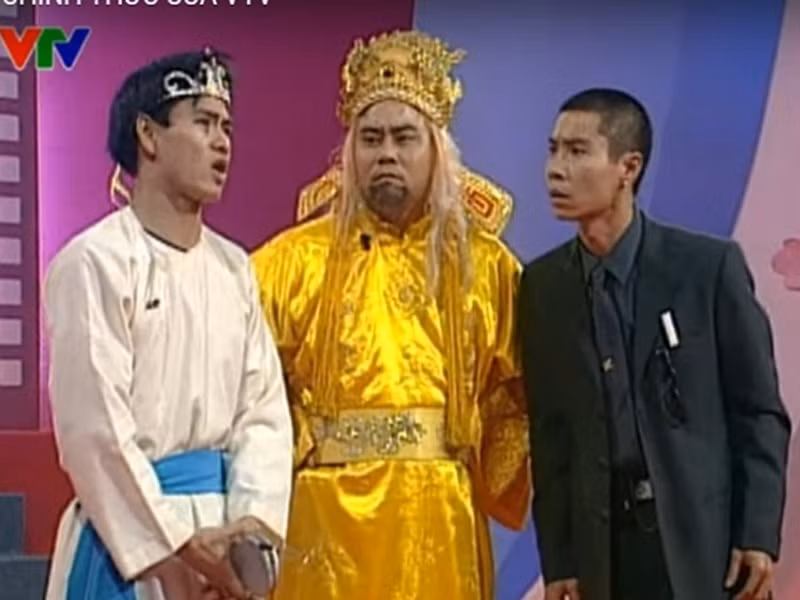 Năm 2003, Xuân Bắc lần đầu tham gia Táo quân. Đây cũng là năm đầu tiên chương trình lên sóng. Ảnh: Báo Giao Thông.