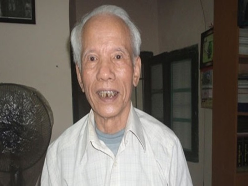 Sáng ngày 2/8, đạo diễn - NSND Nguyễn Khắc Lợi qua đời. Sinh thời, tên tuổi của nam nghệ sĩ gắn liền với các bộ phim: Tướng về hưu, Cuộc chiến đấu vẫn còn tiếp diễn, Hai bà mẹ, Nguyễn Ái Quốc ở Hong Kong. Ảnh: Tiền Phong.