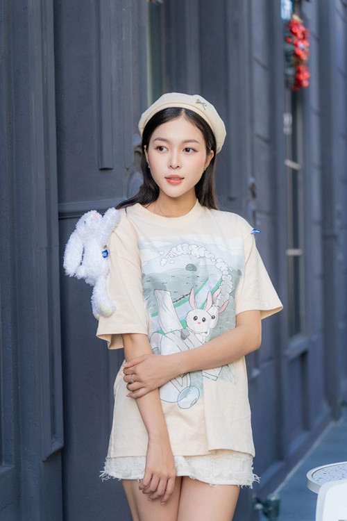 Mẹ Kiều Duy một tay lo toàn bộ chi phí để con gái thi Hoa hậu Quốc gia Việt Nam và các cuộc thi trước đó. Ảnh: FB Kiều Duy.