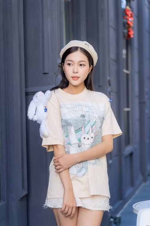 Mẹ Kiều Duy một tay lo toàn bộ chi phí để con gái thi Hoa hậu Quốc gia Việt Nam và các cuộc thi trước đó. Ảnh: FB Kiều Duy.