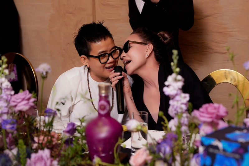 Cặp đôi cảm nhận mỗi ngày bên nhau đều là ngày tình nhân. Ảnh: FB Thanh Hà.