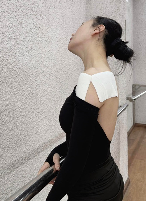 Phương Oanh đăng tải một số hình ảnh hậu trường tập luyện cho Bước nhảy hoàn vũ 2024. Ảnh: FB Phương Oanh.