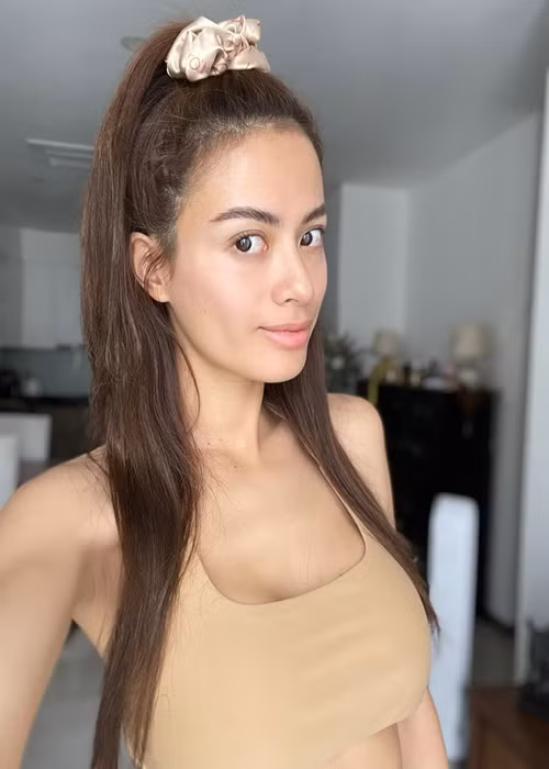 Như Vân đắt show làm người mẫu. Cô từng là thầy dạy catwalk cho á hậu Kiều Loan và Tường San tham gia các cuộc thi nhan sắc quốc tế. Ảnh: FB Như Vân.