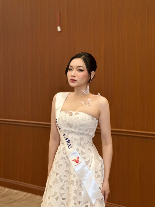 Tự tin thể hiện tốt trong chung kết Hoa hậu Đồng bằng sông Cửu Long 2024, Hải Lam kỳ vọng bản thân đăng quang. Sau khi gây tranh cãi vì biểu cảm buồn bã, người đẹp khóa chức năng cho người lạ bình luận trên trang cá nhân. Ảnh: FB Hải Lam.