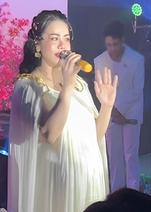 Nhật Kim Anh sẽ sinh con gái khoảng 25 ngày nữa. Ảnh: Phụ Nữ Pháp Luật.