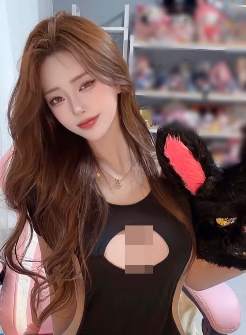 Người hâm mộ cho rằng Jin Hee Nyang là hình mẫu lý tưởng của câu nói "ngực nở eo thon".