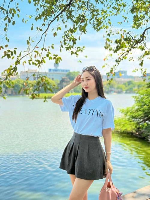 Trà My lên xe hoa năm 2016. Sau khi lấy chồng, Á hậu 1 Hoa hậu Hoàn vũ Việt Nam 2015 rất hiếm khi xuất hiện tại các sự kiện giải trí. Ảnh: FB Trà My.