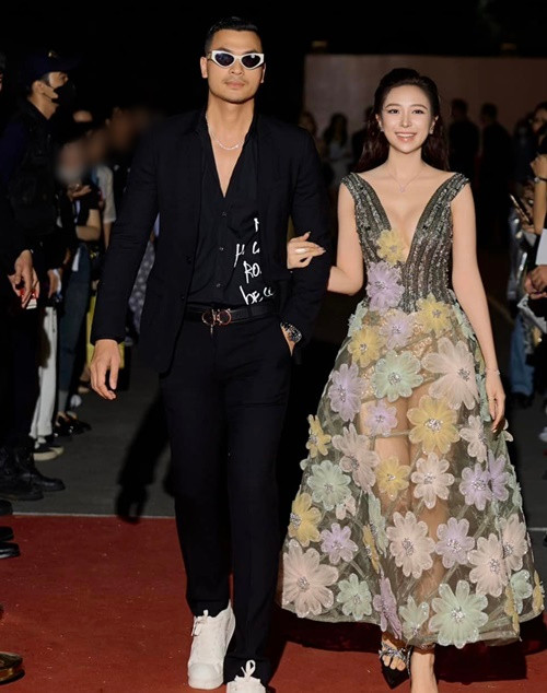 Gần đây, vợ chồng Kim Oanh liên tục sánh đôi tại các sự kiện giải trí. Ảnh: FB Vũ Tuấn Việt.