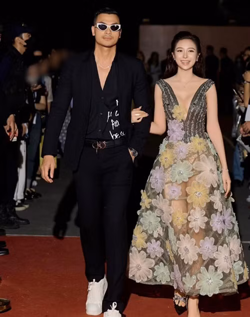 Gần đây, vợ chồng Kim Oanh liên tục sánh đôi tại các sự kiện giải trí. Ảnh: FB Vũ Tuấn Việt.