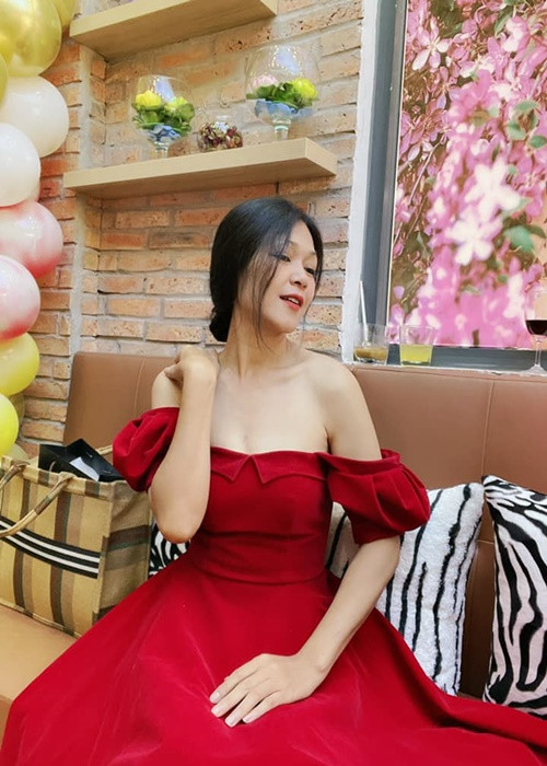 Sau 1 lần sinh nở, nữ diễn viên ngày càng đẹp mặn mà.