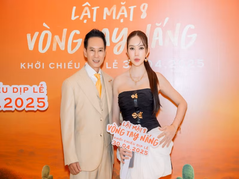 Ngày chưa kết hôn với Lý Hải, Minh Hà được biết đến là một hot girl.