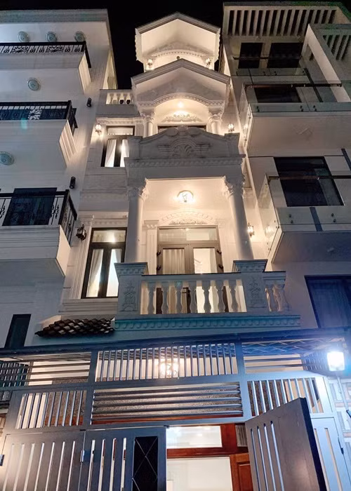 Phan Thị Mơ từng cho thuê biệt thự trước khi bán đi.