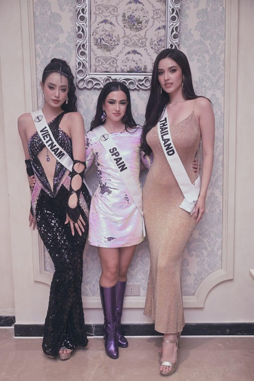 "Ông Detlef Tursies - Chủ tịch khu vực châu Âu của Miss Intercontinental nói ông cảm nhận được năng lượng tích cực trong câu trả lời của tôi, đây là nguồn động viên rất lớn", nàng hậu chia sẻ trên Tiền Phong. Ảnh: Fanpage Miss Intercontinental.