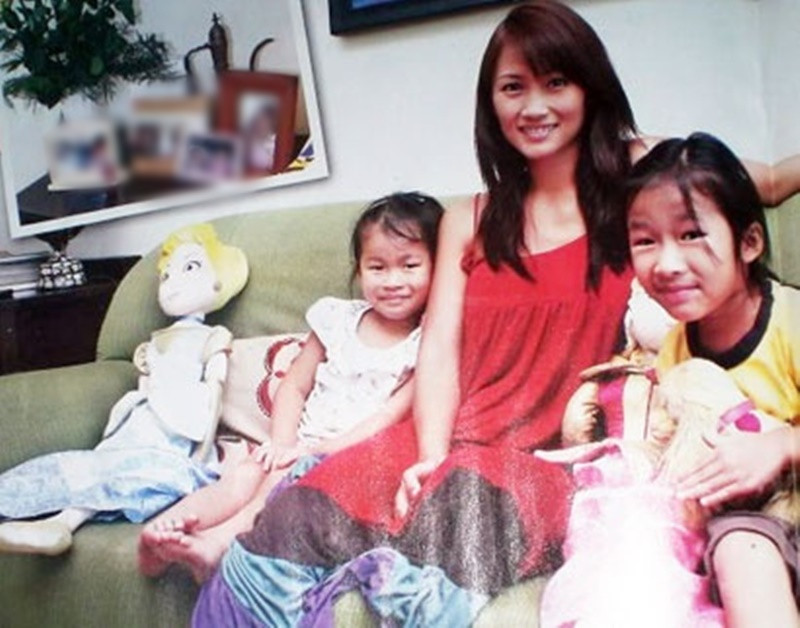 Johnny Trí Nguyễn chia sẻ trên Báo Giao Thông năm 2022, con gái lớn 19 tuổi thích viết truyện, tiểu thuyết còn con gái 17 tuổi đam mê làm diễn viên. Anh thường đưa các con đi chơi mỗi khi hai con về Việt Nam. Ảnh: Đẹp Online.