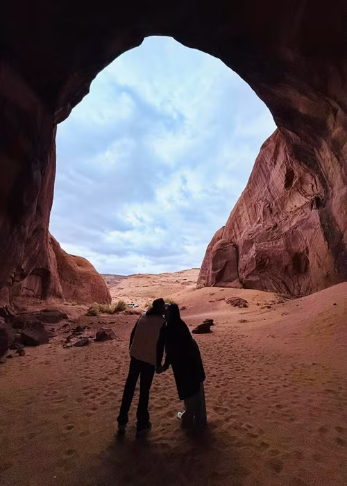 Trong chuyến du lịch mới nhất, vợ chồng Anh Đức có nhiều khoảnh khắc ngọt ngào bên nhau.