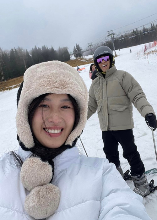 Quỳnh Anh chia sẻ: "Ở đây không có Elsa, ở đây có eo ôi lạnh quá".