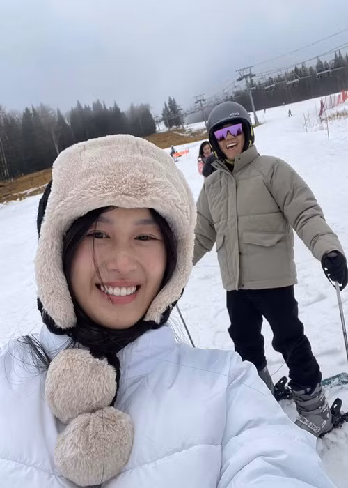 Quỳnh Anh chia sẻ: "Ở đây không có Elsa, ở đây có eo ôi lạnh quá".