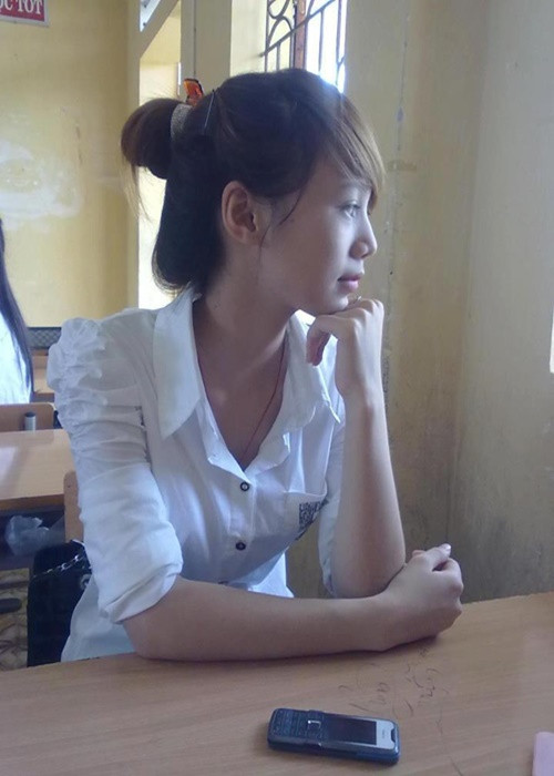 Nữ diễn viên sinh năm 1995 biết chăm chút vẻ ngoài.