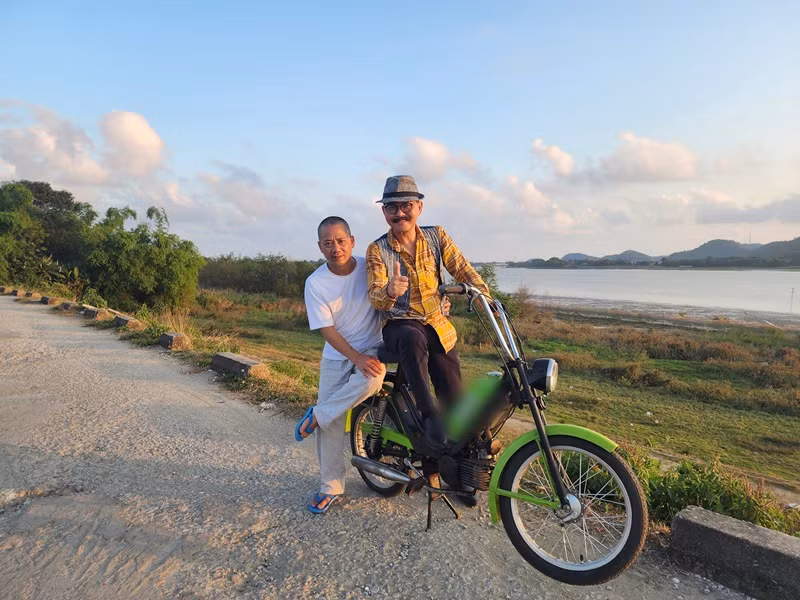 Nghệ sĩ Trung Hiếu đóng vai ông Tích. Ảnh: FB Trần Bình Trọng.