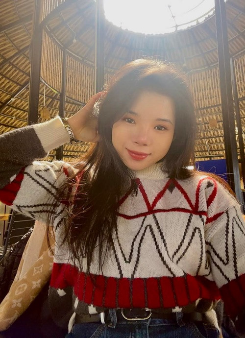 Con gái út của Thanh Thanh Hiền khá giản dị ở đời thường. Ảnh: FB Hoàng Thái Phương.