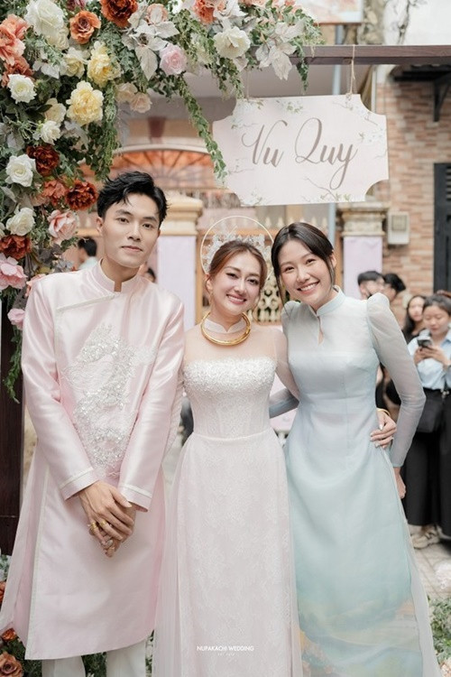 Trước đó, vào tháng 11/2023, Phương Lan và Phan Đạt tổ chức lễ ăn hỏi tại TPHCM. Ảnh: NVCC.