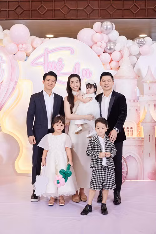 Đỗ Mỹ Linh được lòng gia đình chồng, đặc biệt là anh chồng Đỗ Quang Vinh. Ảnh: FB Đỗ Quang Vinh.