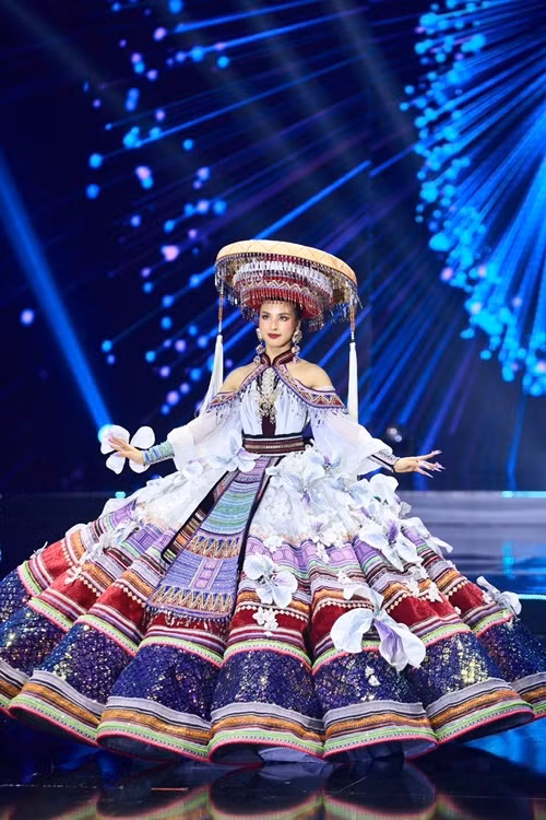 Hiện tại, một số đối thủ mạnh của đại diện Việt Nam đã lộ diện. Ảnh: Fanpage Miss Charm.