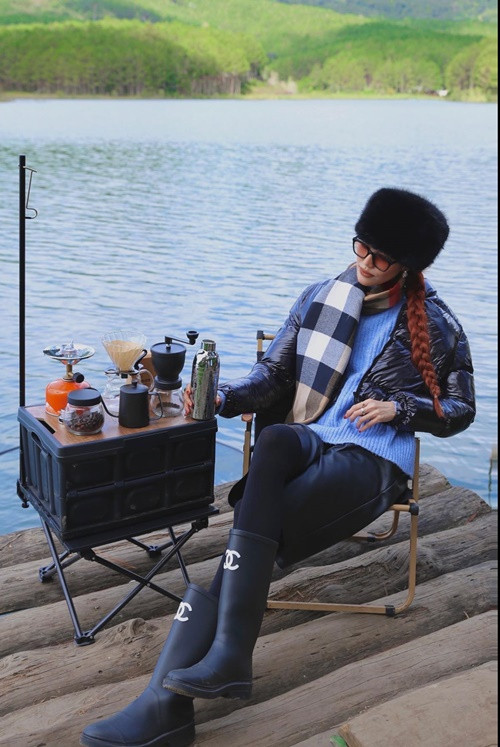 Lan Khuê hiện tại tích cực hoạt động kinh doanh đồng thời tham gia showbiz. Ảnh: FB Lan Khuê.