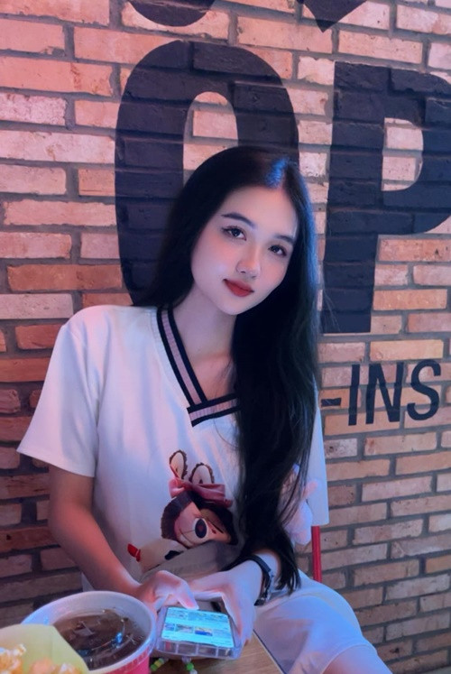 Nhan sắc đời thường của Thu Ngân được nhiều người khen ngợi. Ảnh: FB Thu Ngân.