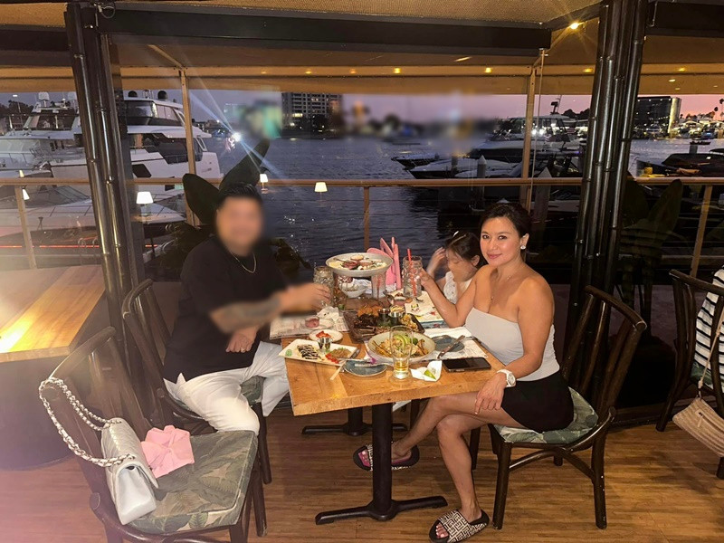 Chưa trở lại với nghệ thuật, Y Phụng dành nhiều thời cho con gái.