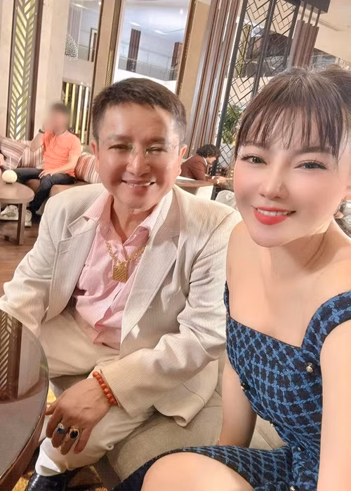 Trên trang cá nhân, Thanh Hương đăng một số hình ảnh gợi cảm của mình trên phim trường Đại gia chân đất 2025. Ảnh: FB Thanh Hương.