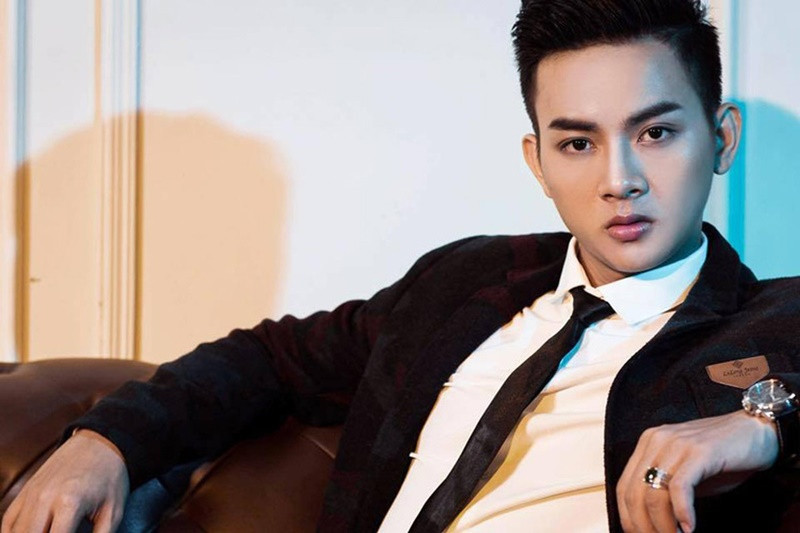 Sau khi nổi tiếng vào năm 2014, Hoài Lâm cho ra mắt các sản phẩm dòng nhạc trữ tình. Một số sản phẩm âm nhạc của Hoài Lâm gây chú ý gồm MV Như những phút ban đầu, album Cô bé ngày xưa, Về đâu mái tóc người thương. Ảnh: FB Hoài Lâm.