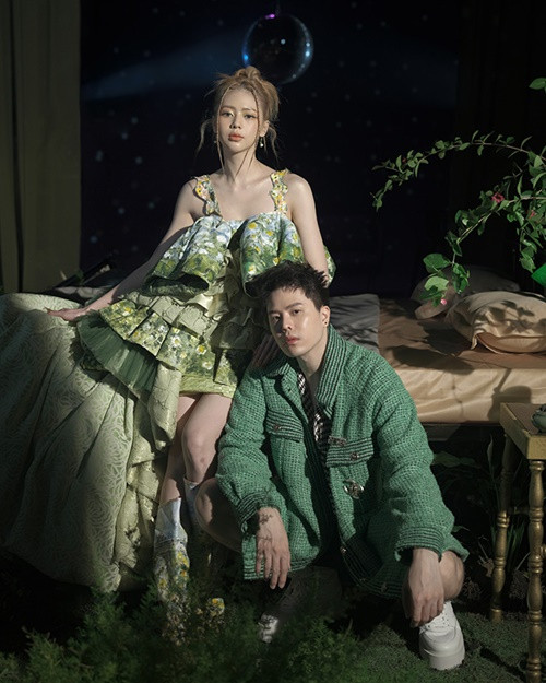 Mới đây, mối quan hệ giữa Trịnh Thăng Bình - Liz Kim Cương một lần nữa gây xôn xao khi Trịnh Thăng Bình phủ nhận tin đồn đòi tiền bạn gái cũ. Ảnh: Dân Việt.