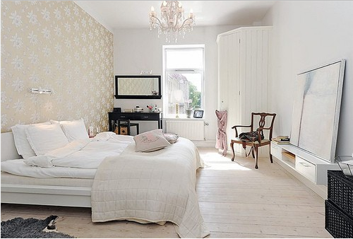 Người mệnh Kim hợp với màu trắng và sắc ánh kim.