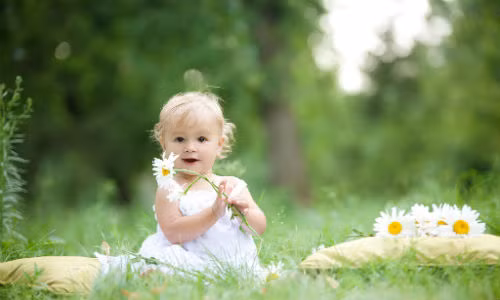 Bé sinh tháng 3 tinh nghịch, năng động và tham vọng. Trời phú cho tài giao tiếp nên sự nghiệp của các bé này khi lớn lên thăng tiến đến không ngờ.