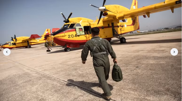 Dong may bay chua chay chuyen dung Canadair da quay tro lai
