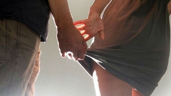 Gap phai hang xom de xom, vo tung chieu hiem