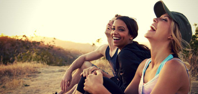 Để tạo sự tích cực trong suy nghĩ, hạn chế tình trạng trầm cảm ở giới trẻ, cần sự chung tay của nhiều người. Ảnh: YBR