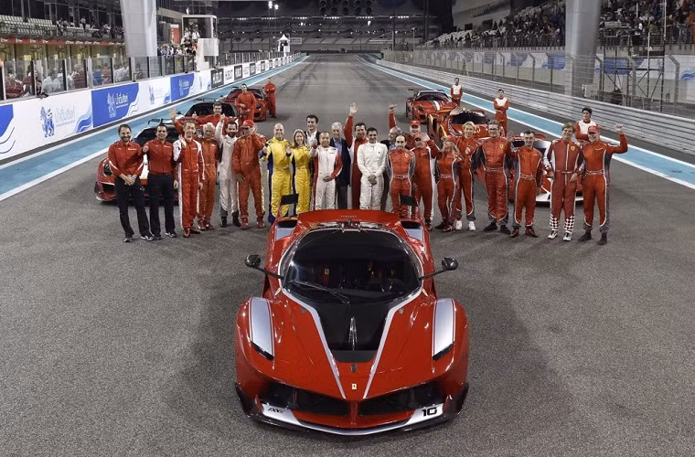 3. Ferrari LaFerrari FXX K: trang bị hệ dẫn động tạo ra công suất tối đa 1.050 mã lực và mô-men xoắn cực đại 900 Nm. Con số tương ứng của Ferrari LaFerrari tiêu chuẩn là 963 mã lực.