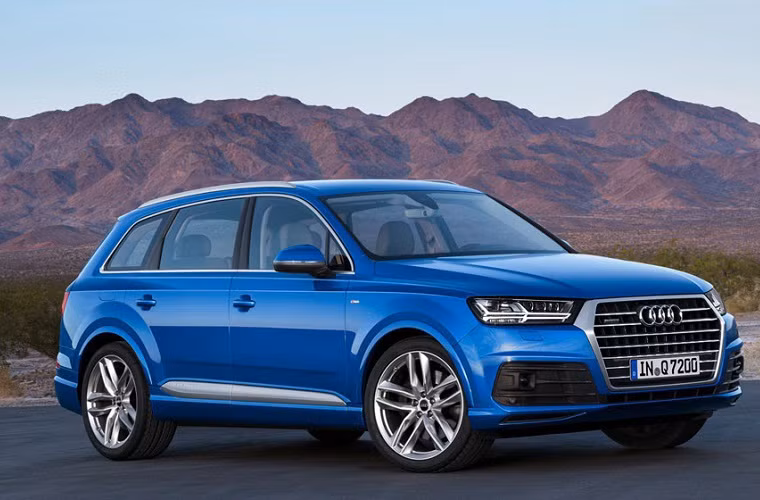 3. Audi Q7 2015: Hãng xe Đức thông báo sẽ mang đến Detroit Motor Show 2015 thế hệ hoàn toàn mới của mẫu Q7, và nó sẽ có trọng lượng nhẹ hơn đời trước tới 325 kg nhờ vào bộ khung được làm bằng nhôm...