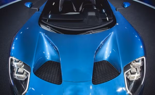 Không ưu tiên tốc độ: GT 2017 sẽ có tốc độ cao, nhưng Ford không có truyền thống đem tốc độ làm thước đo cho các dòng xe của hãng. Tuy vậy, Ford có ý định đưa chiếc xe này tới đường đua Le Mans.