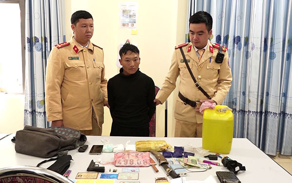 Hang loat vu buon ma tuy lien tuc bi cong an Son La triet pha-Hinh-2